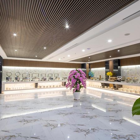 Готель Miracle Luxury Нячанг Екстер'єр фото