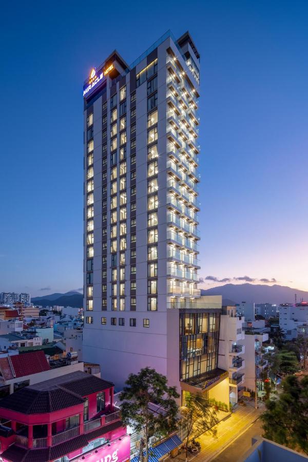 Готель Miracle Luxury Нячанг Екстер'єр фото
