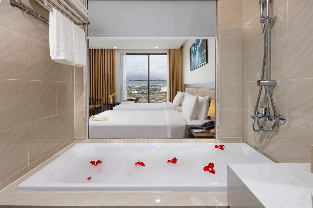 Готель Miracle Luxury Нячанг Екстер'єр фото