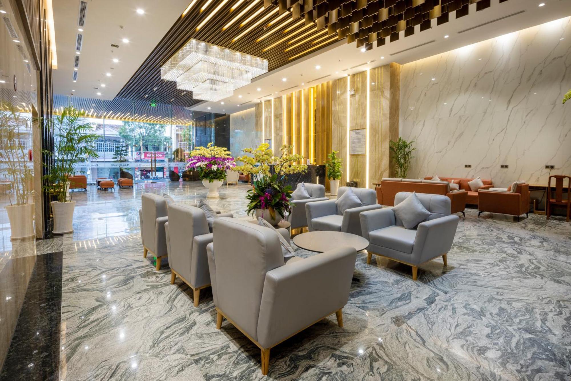 Готель Miracle Luxury Нячанг Екстер'єр фото